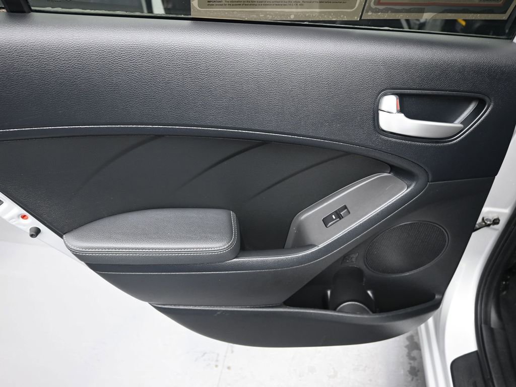 Used 2017 Kia Forte LX image 20