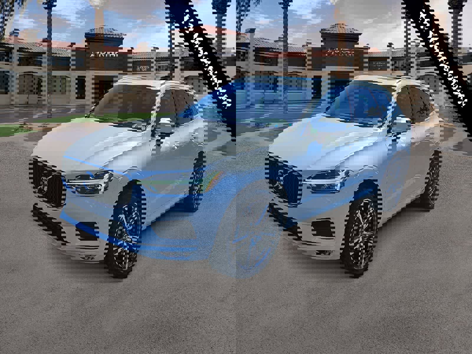 Used 2021 Volvo XC60 T5 Momentum w/ Advanced Package image 4