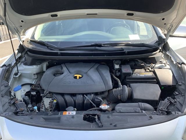 Used 2013 Hyundai Elantra GT w/ Style Pkg FWD image 16