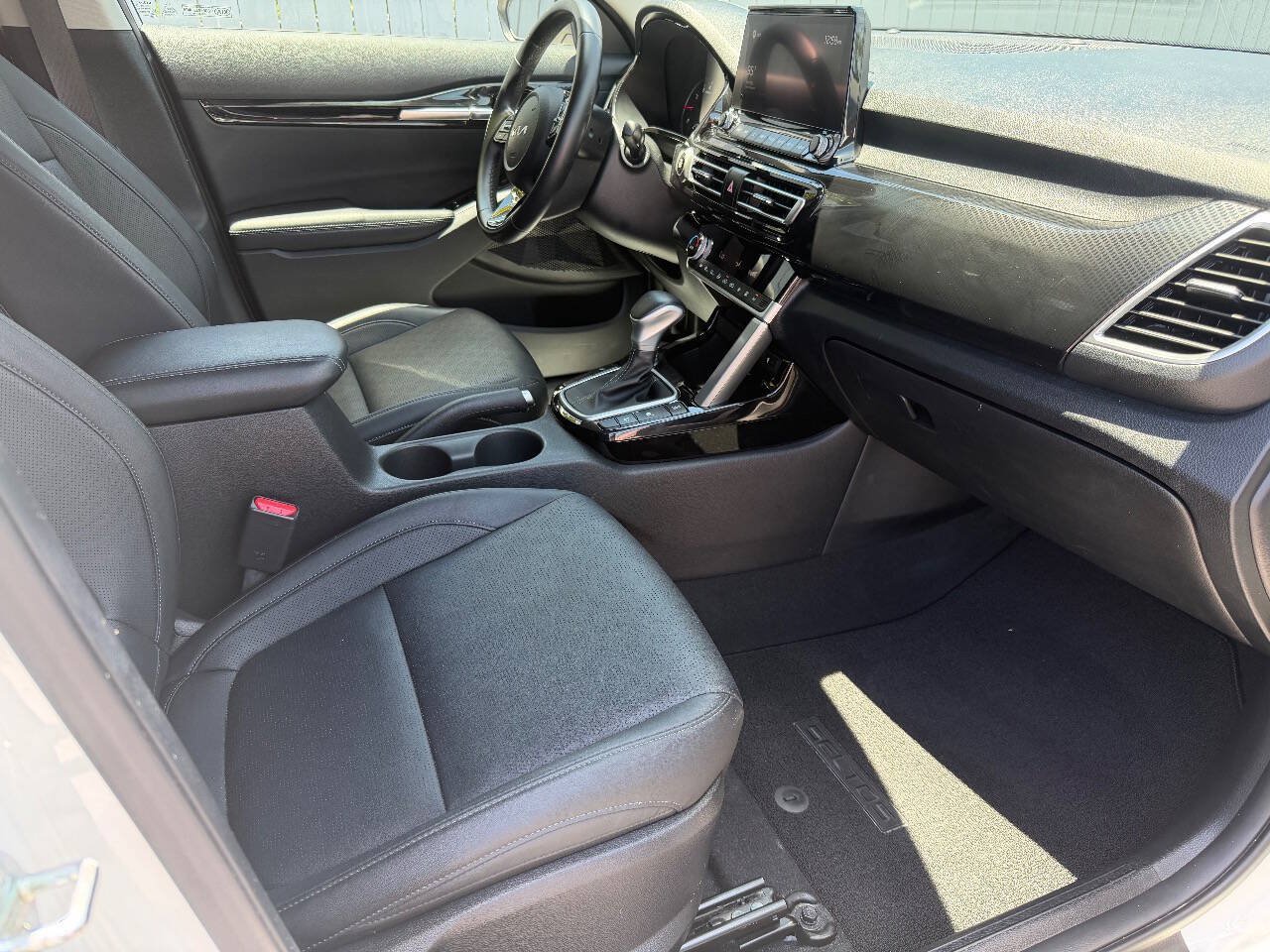 Used 2022 Kia Seltos EX AWD/4WD image 10