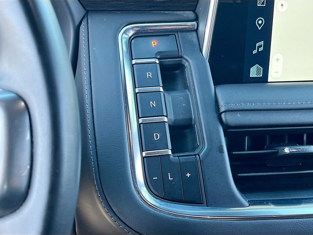 Used 2024 Chevrolet Tahoe LT w/ LT Signature Package image 17