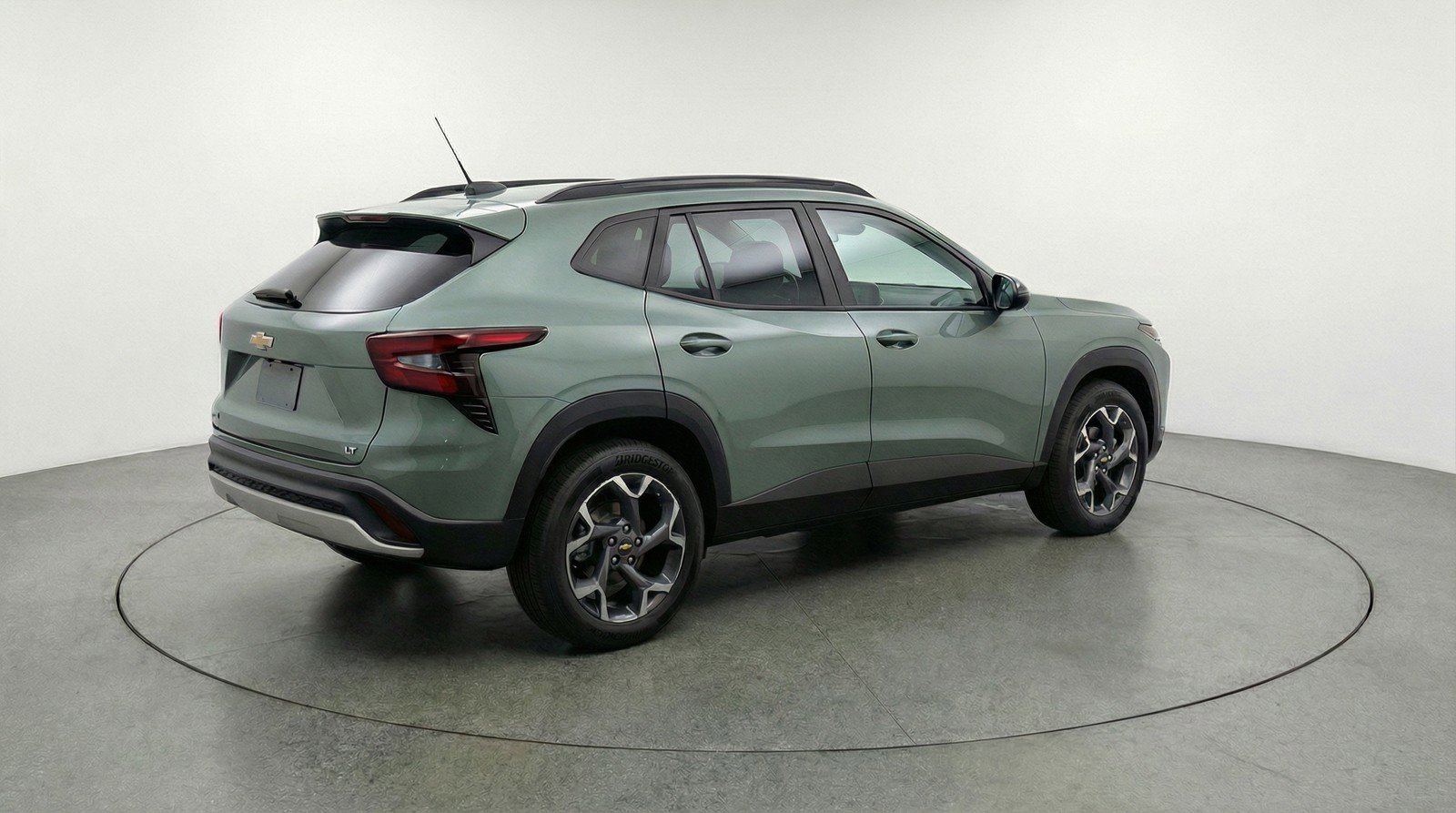 Used 2025 Chevrolet Trax LT image 9
