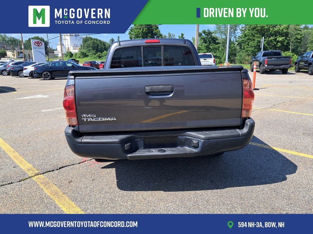 Used 2015 Toyota Tacoma 2WD Access Cab w/ Convenience Package image 4