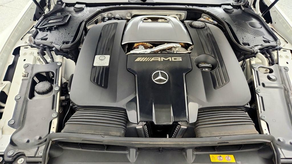 Used 2022 Mercedes-Benz SL 55 AMG 4MATIC w/ Driver Assistance Package image 25