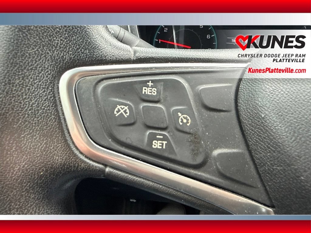 Used 2018 Chevrolet Equinox LT FWD image 18