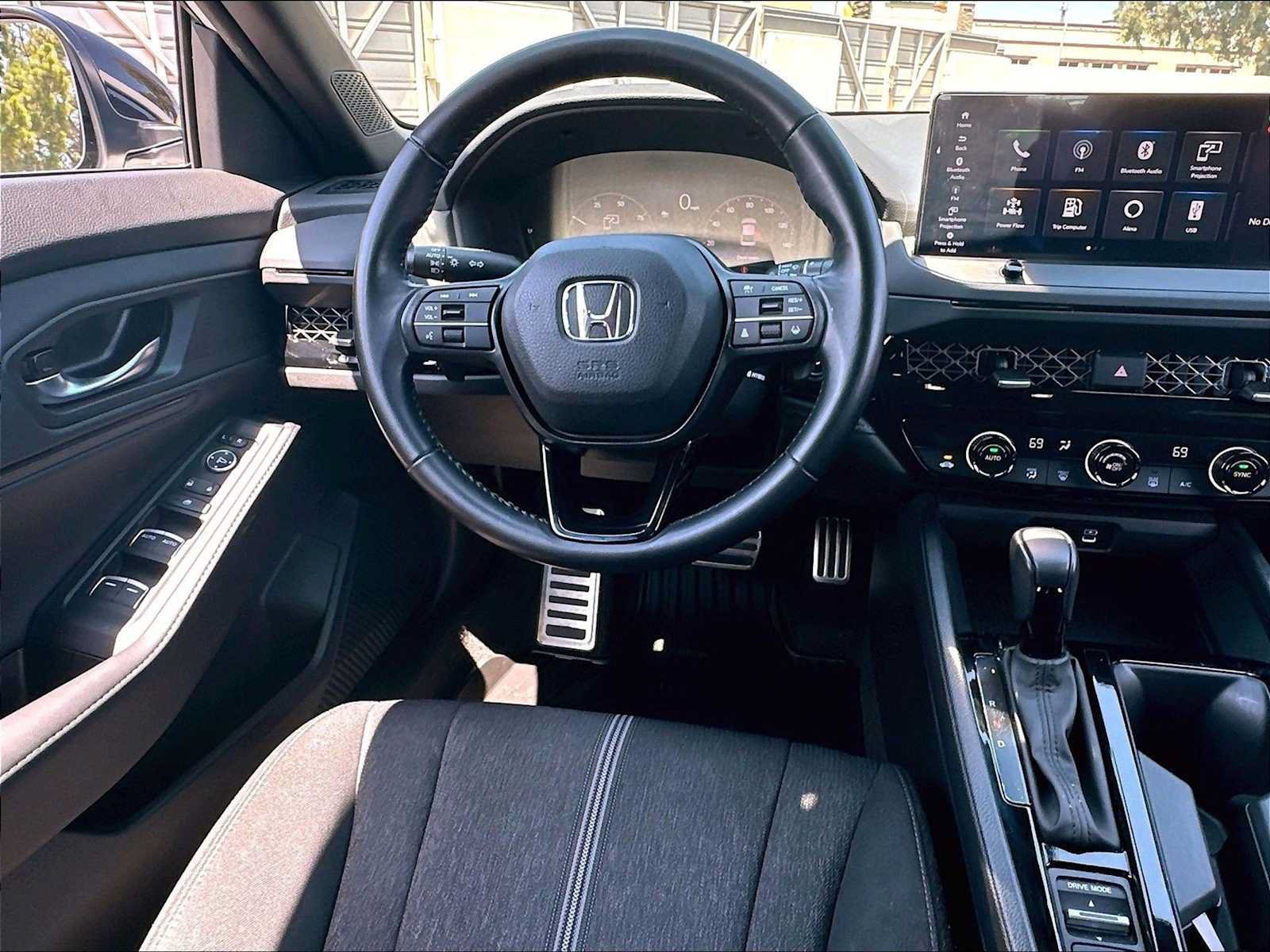 Used 2024 Honda Accord Sport image 8