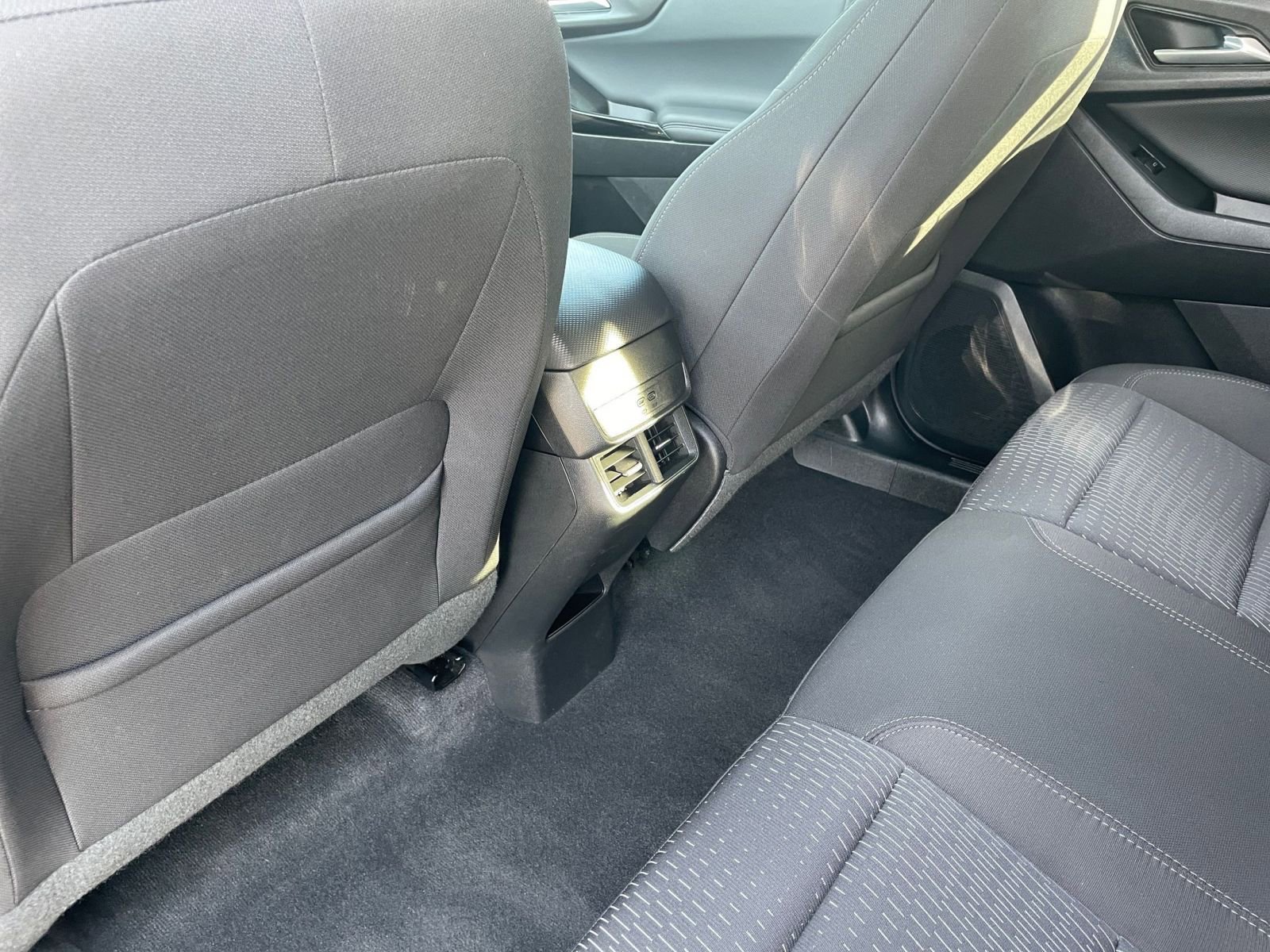 Used 2025 Chevrolet Equinox LT image 23