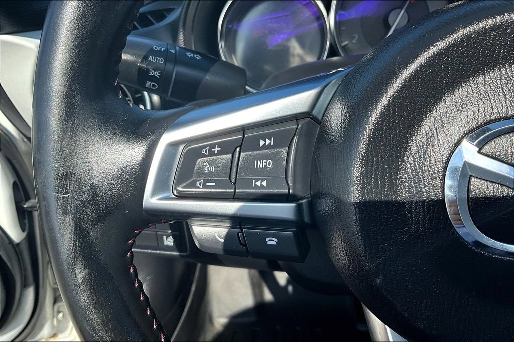Used 2017 MAZDA MX-5 Miata RF Grand Touring RWD image 11