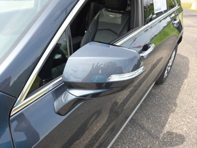 Used 2021 Cadillac XT4 Premium Luxury w/ Sun And Sound Package AWD/4WD image 40