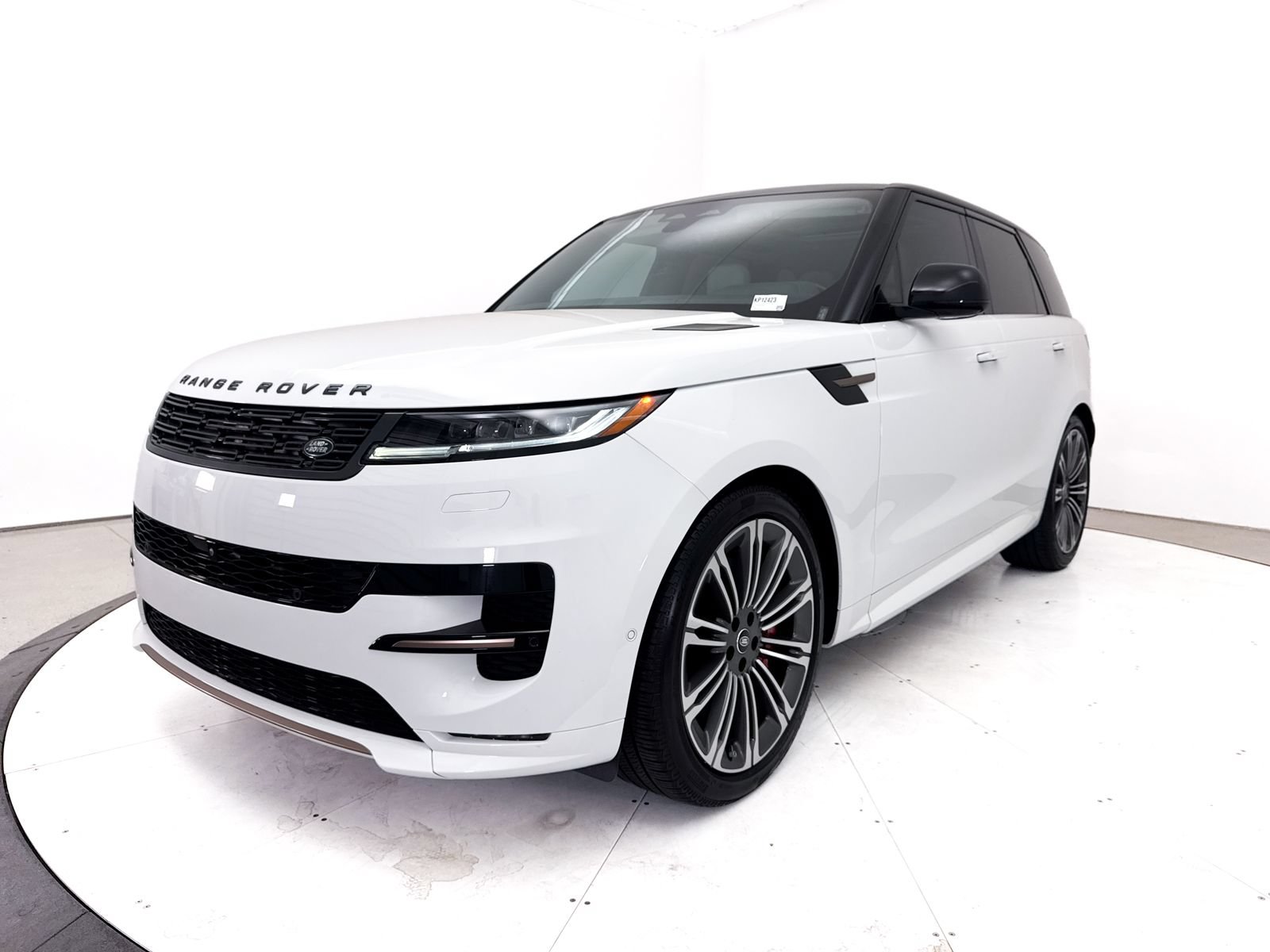 Used 2025 Land Rover Range Rover Sport Dynamic SE AWD/4WD image 13