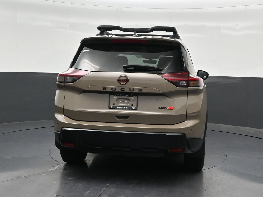 Used 2025 Nissan Rogue SV w/ Rock Creek Premium Package AWD/4WD image 4