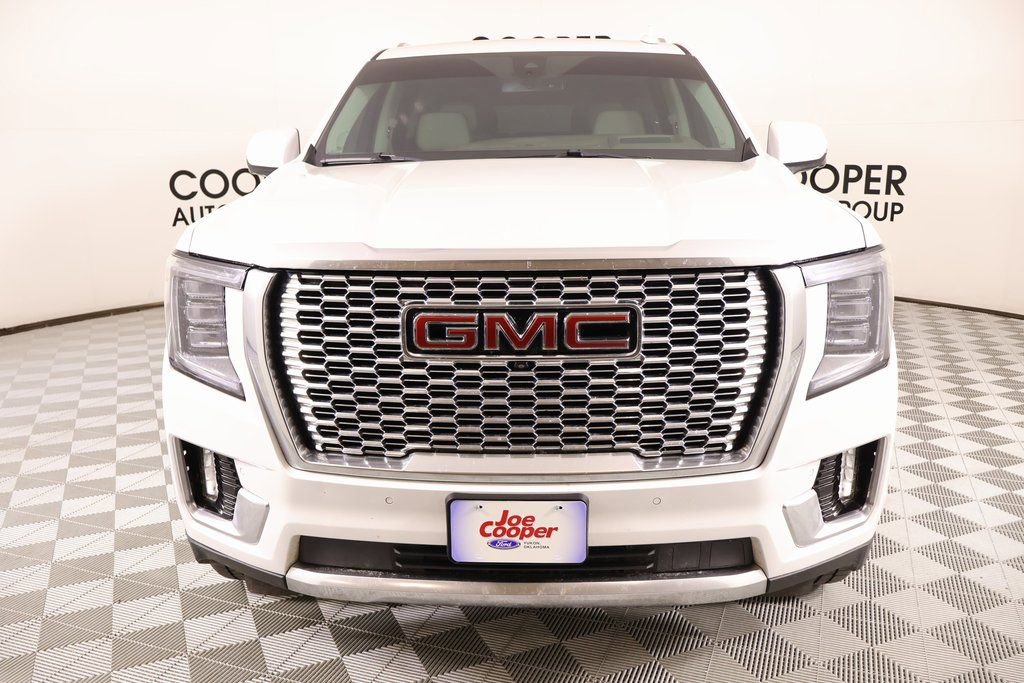 Used 2022 GMC Yukon XL Denali image 9