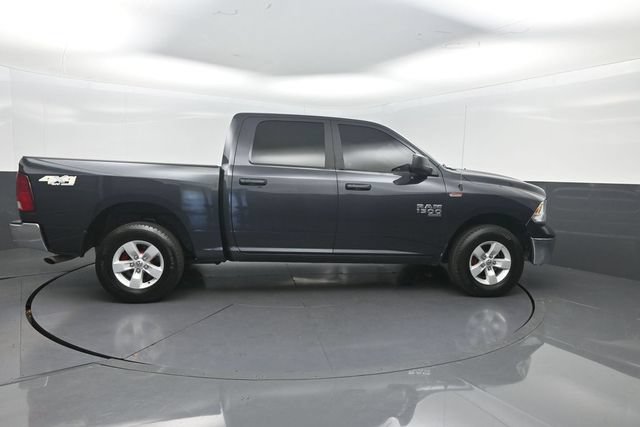 Used 2021 RAM 1500 Classic SLT AWD/4WD image 30