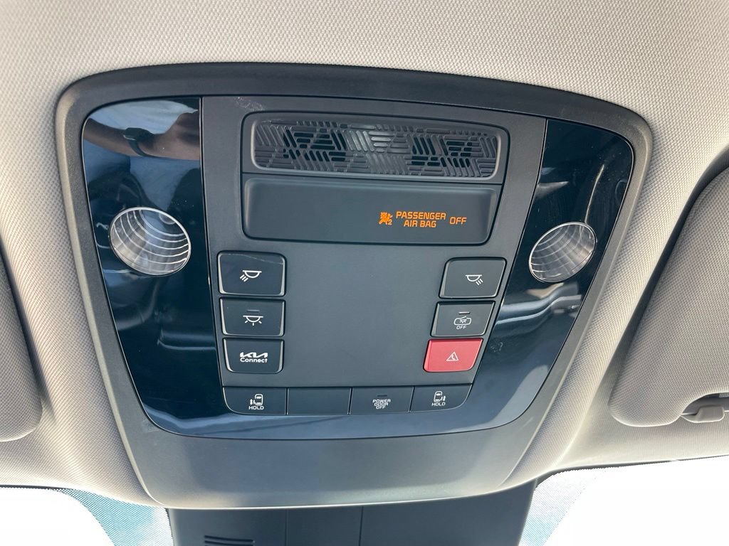 Used 2026 Kia Carnival LXS FWD image 42