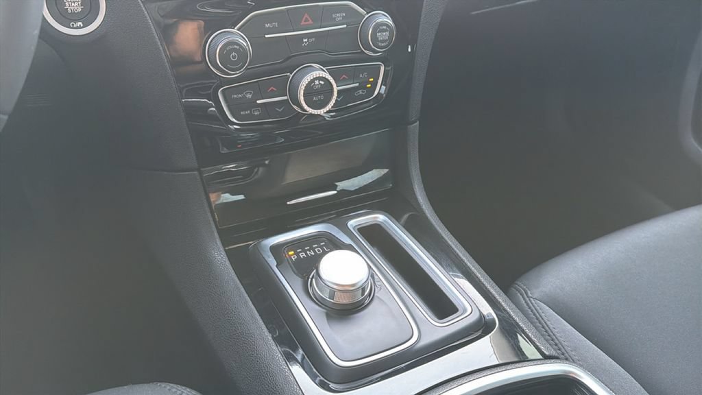 Used 2023 Chrysler 300 Touring w/ Sport Appearance Package RWD image 24