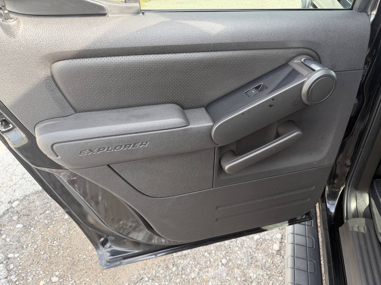 Used 2010 Ford Explorer Sport Trac Limited AWD/4WD image 17