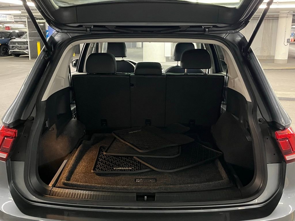 Used 2020 Volkswagen Tiguan SE image 38