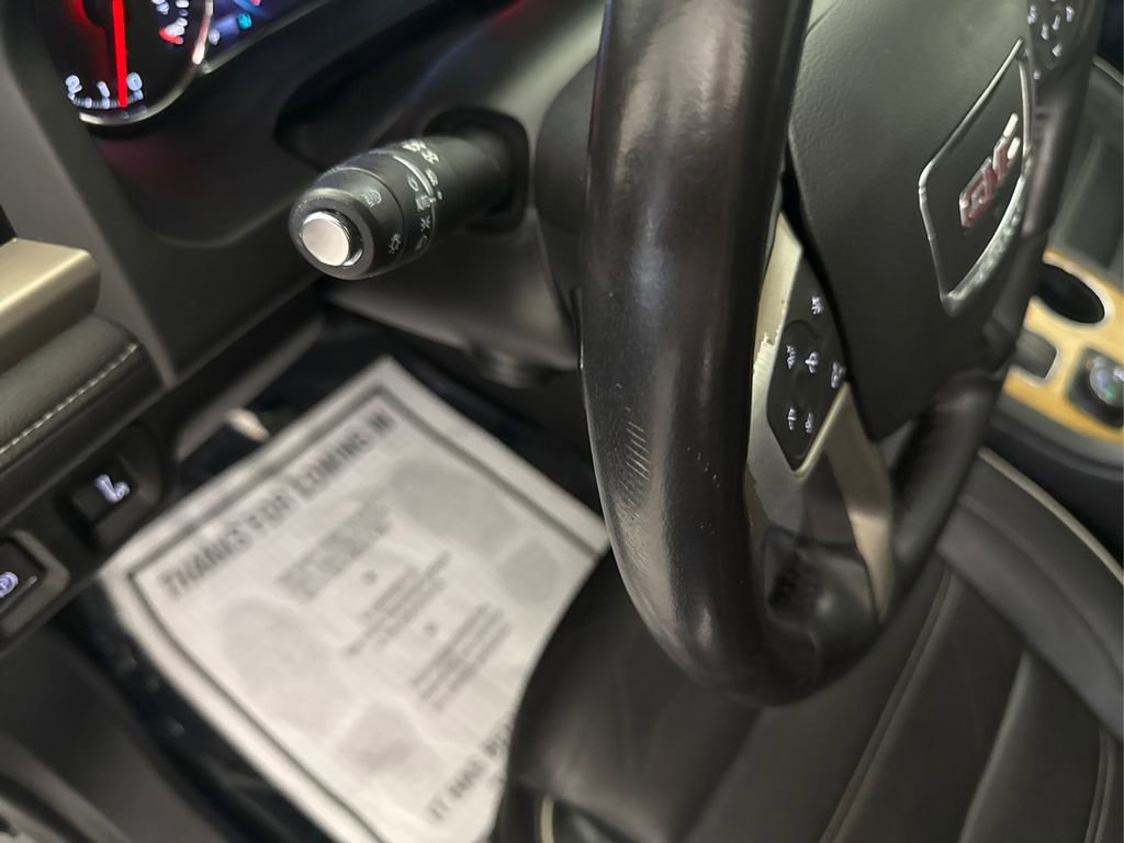 Used 2018 GMC Acadia Denali w/ Technology Package FWD image 28