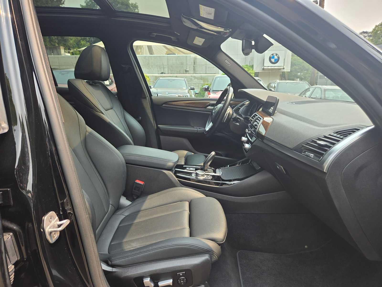 Used 2021 BMW X3 xDrive30i w/ Convenience Package AWD/4WD image 12