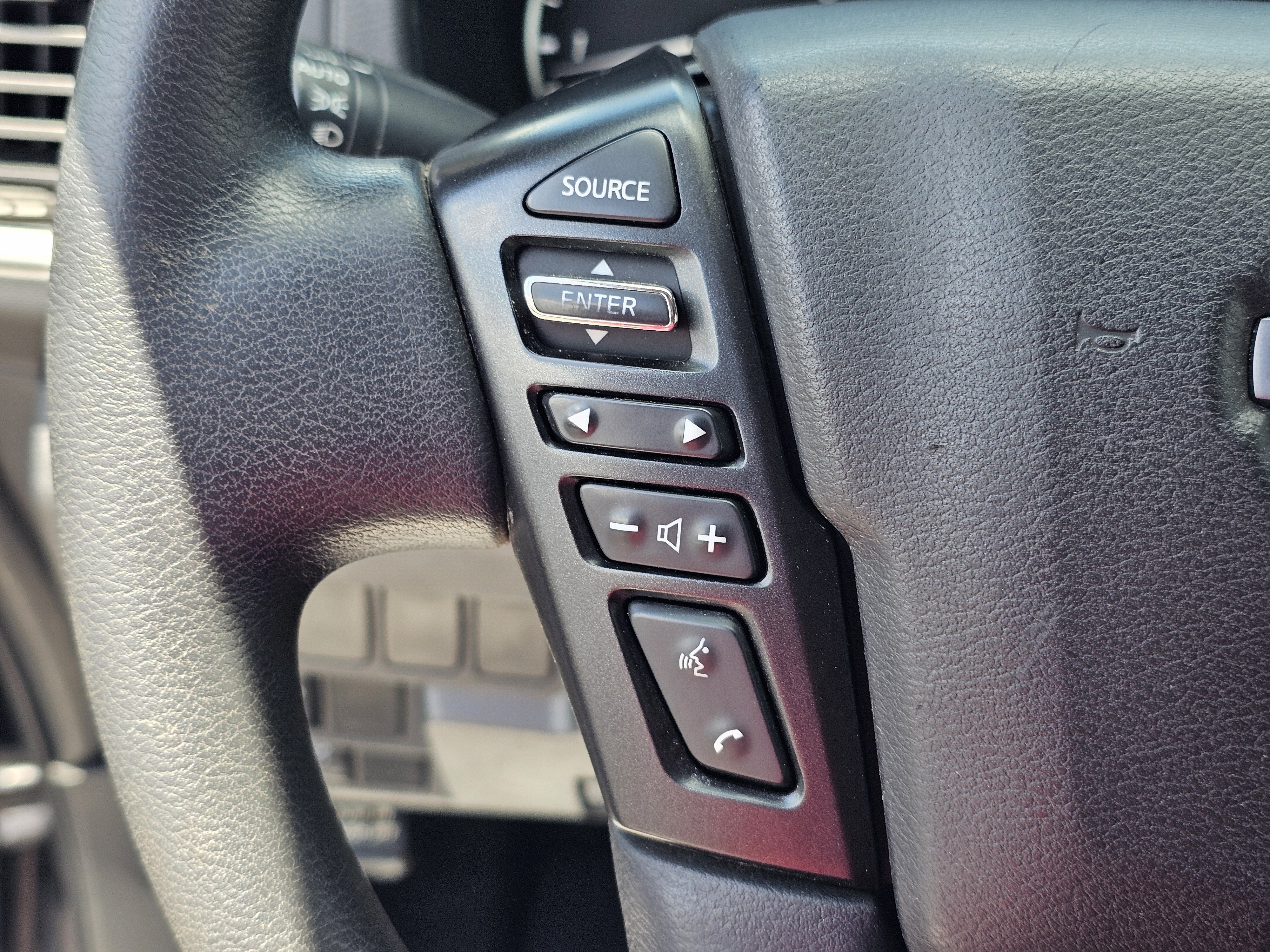 Used 2024 Nissan Frontier SV RWD image 19