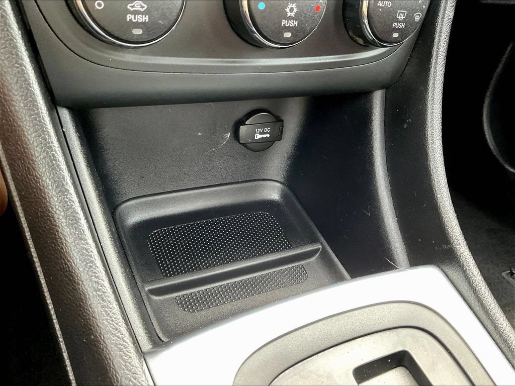 Used 2012 Dodge Avenger SXT Plus FWD image 16