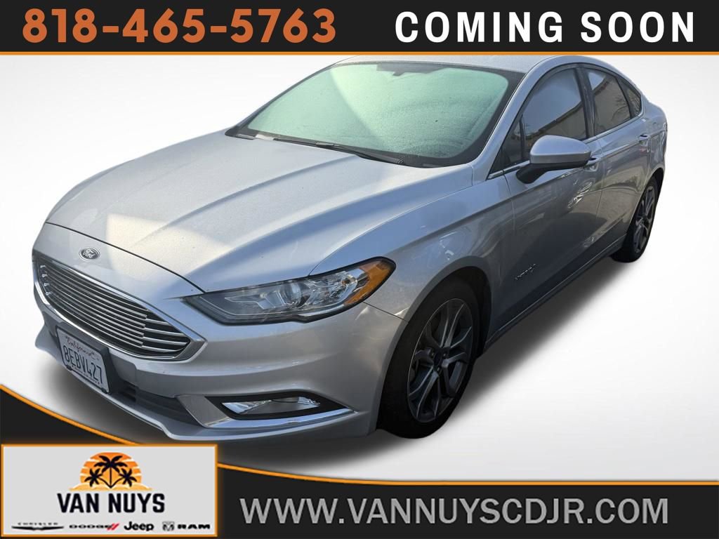 Used 2017 Ford Fusion SE w/ Equipment Group 601A image 1