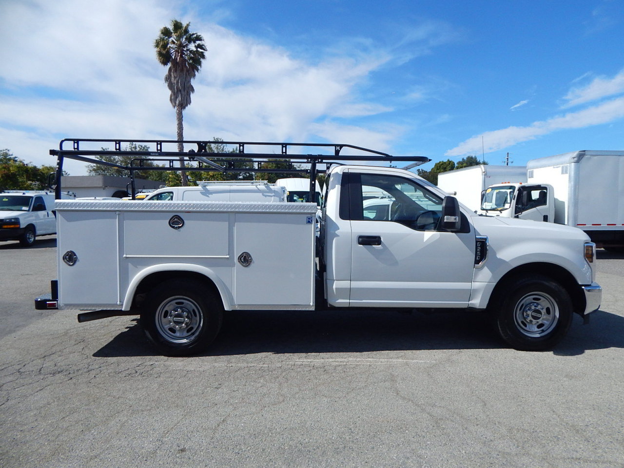 Used 2018 Ford F250 XL w/ Power Equipment Group RWD image 9