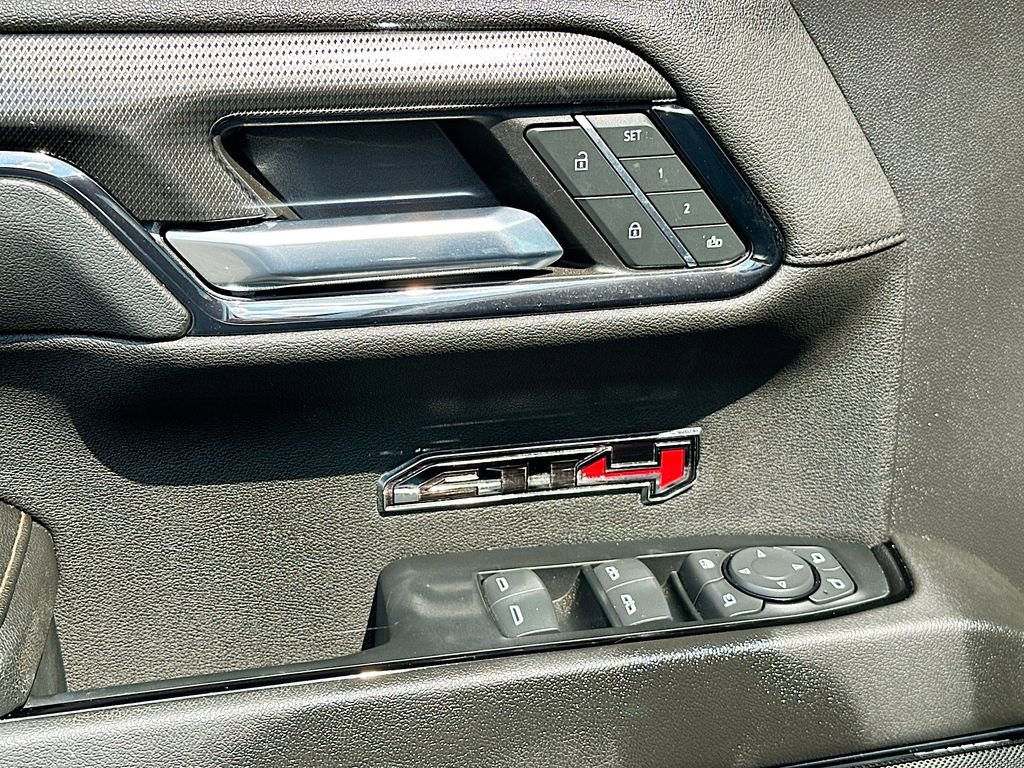 Used 2024 GMC Sierra 1500 AT4 w/ Technology Package image 21