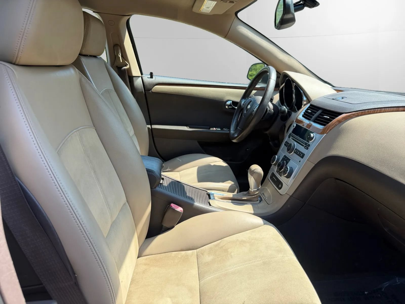 Used 2009 Chevrolet Malibu LT w/ HFV6 Engine Package FWD image 15