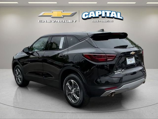 Used 2025 Chevrolet Blazer LT AWD/4WD image 4