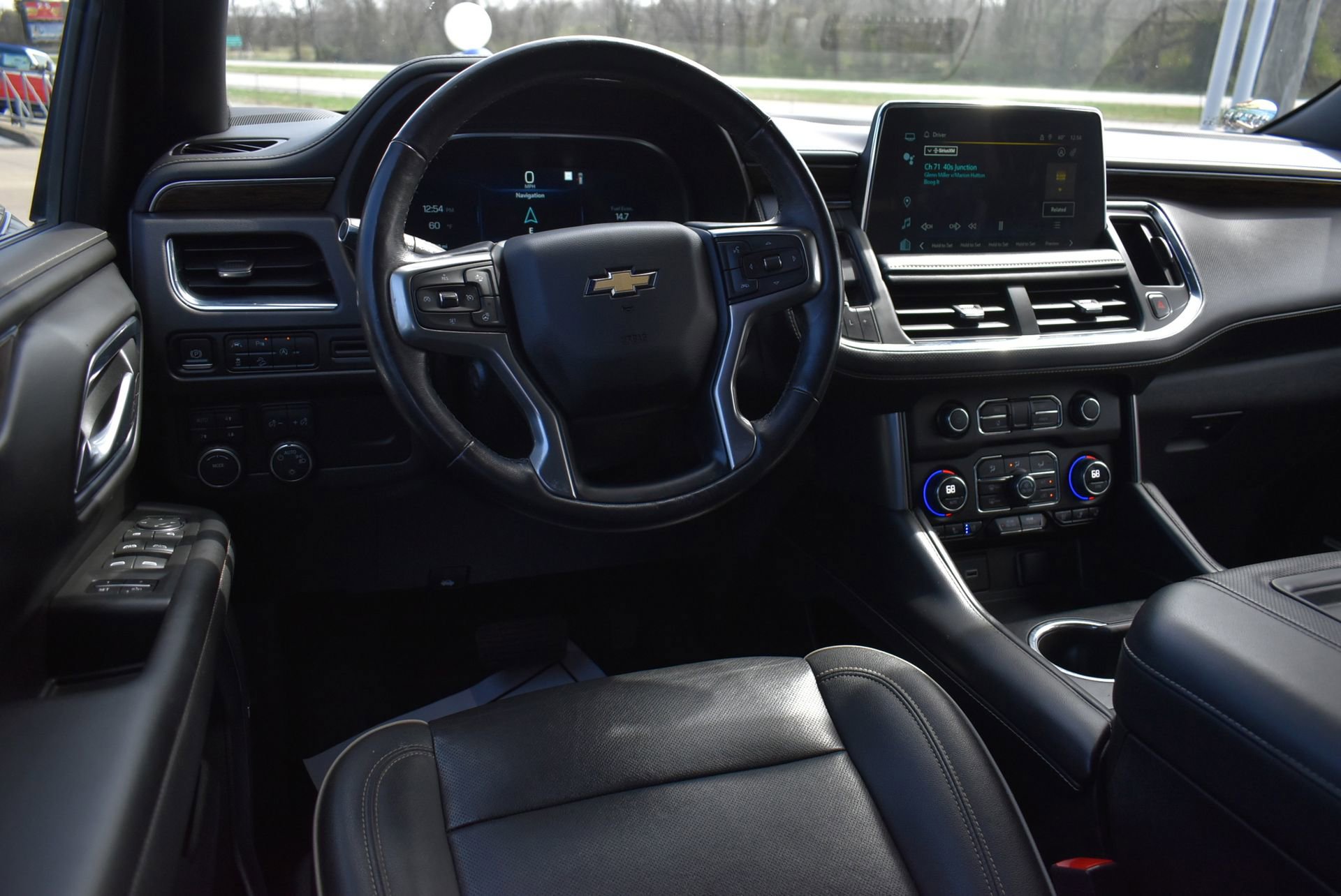 Used 2023 Chevrolet Tahoe Premier image 17