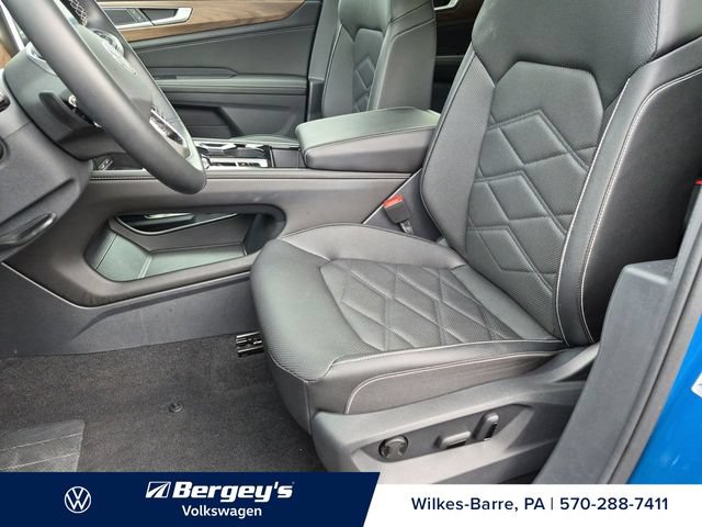 Certified 2025 Volkswagen Atlas SE AWD/4WD image 12
