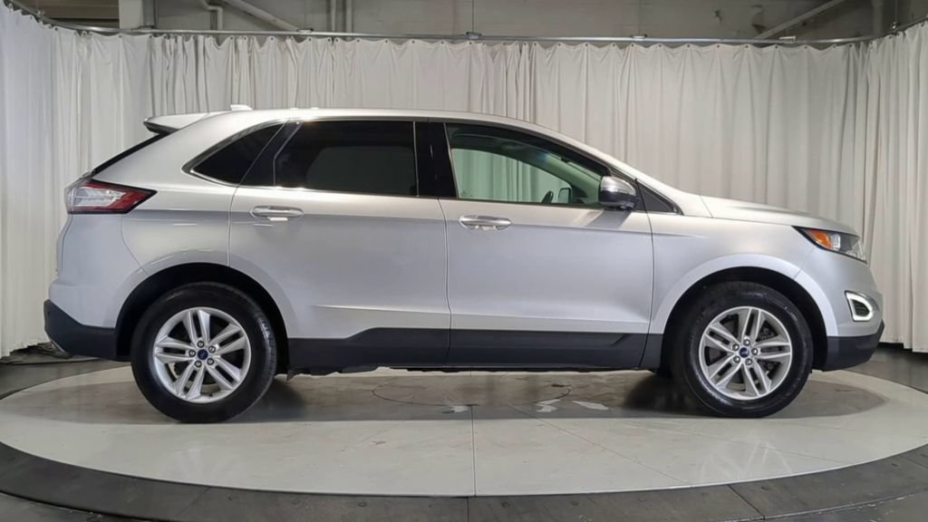 Used 2018 Ford Edge SEL w/ Equipment Group 201A AWD/4WD image 11