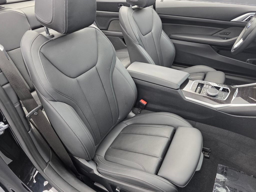 Used 2024 BMW 430i Convertible w/ Premium Package RWD image 28