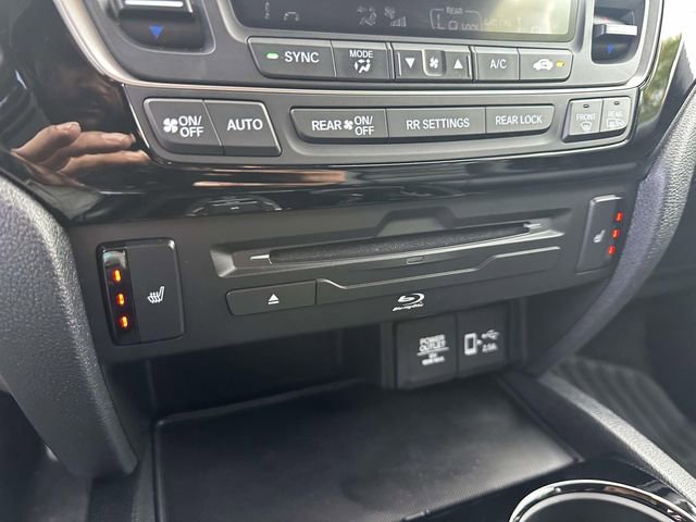 Certified 2020 Honda Pilot Touring image 22