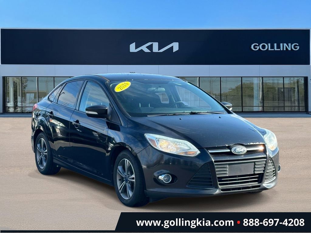 Used 2014 Ford Focus SE w/ SE Sport Package video 1