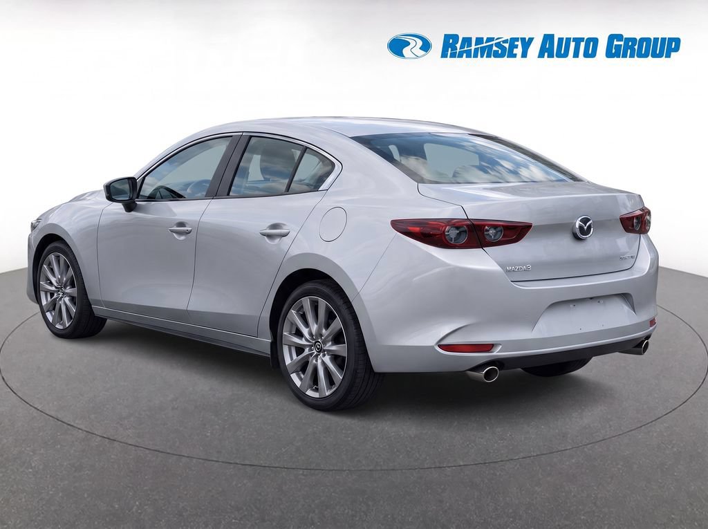 Used 2023 MAZDA MAZDA3 s FWD image 3