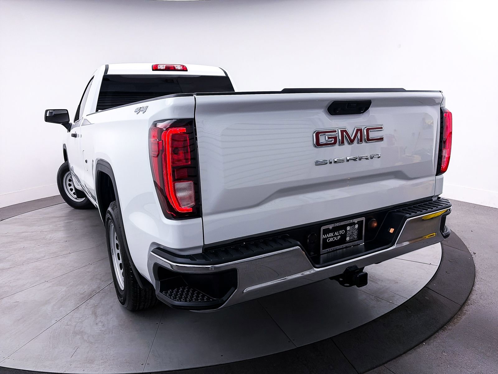 Used 2025 GMC Sierra 1500 Pro w/ Pro Value Package image 8