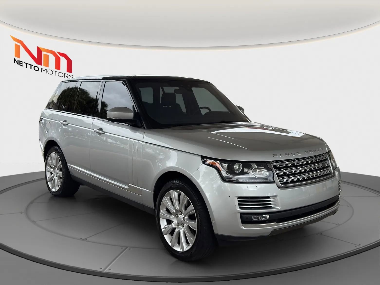 Used 2017 Land Rover Range Rover HSE image 7