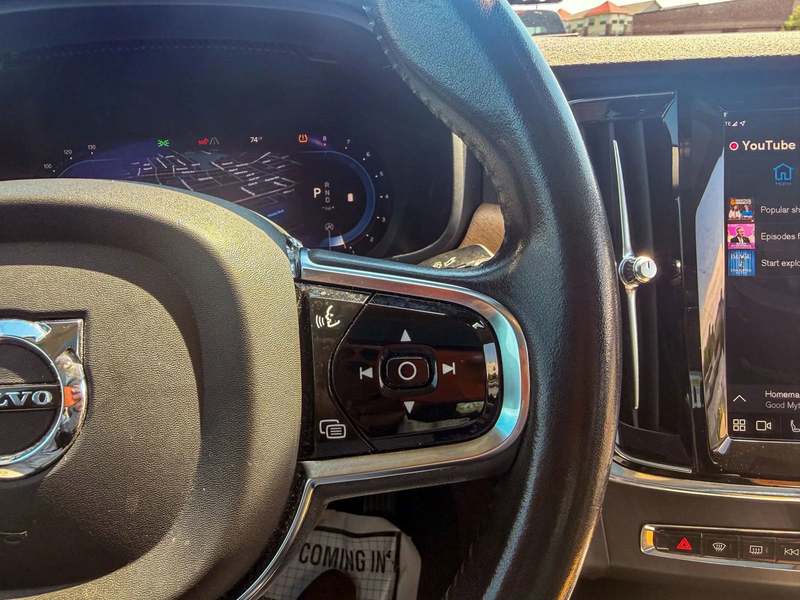 Used 2022 Volvo S90 B6 Momentum AWD/4WD image 28