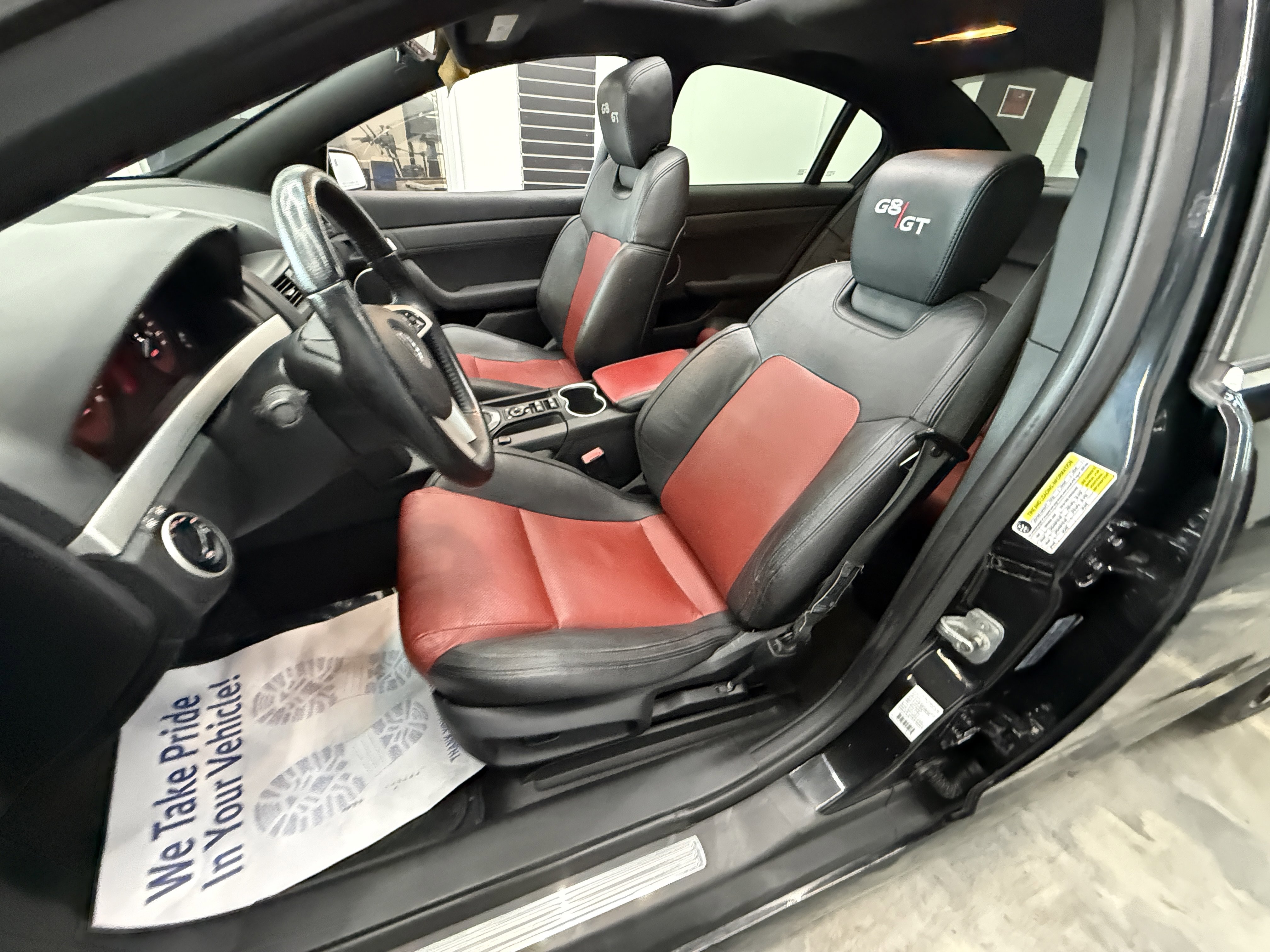 Used 2008 Pontiac G8 GT w/ Premium Package RWD image 9