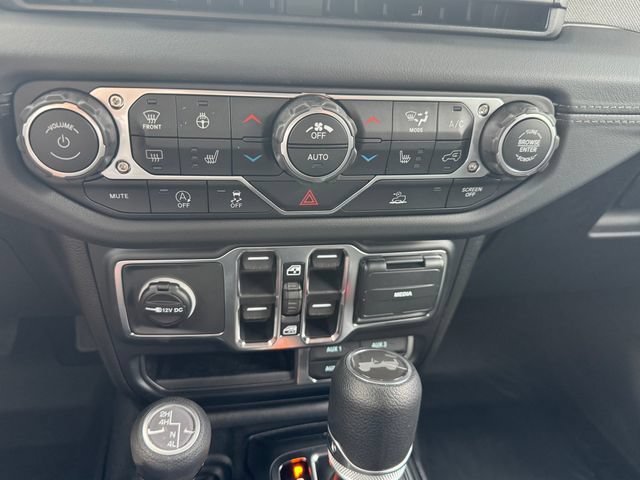 New 2026 Jeep Wrangler Unlimited Sahara AWD/4WD image 22