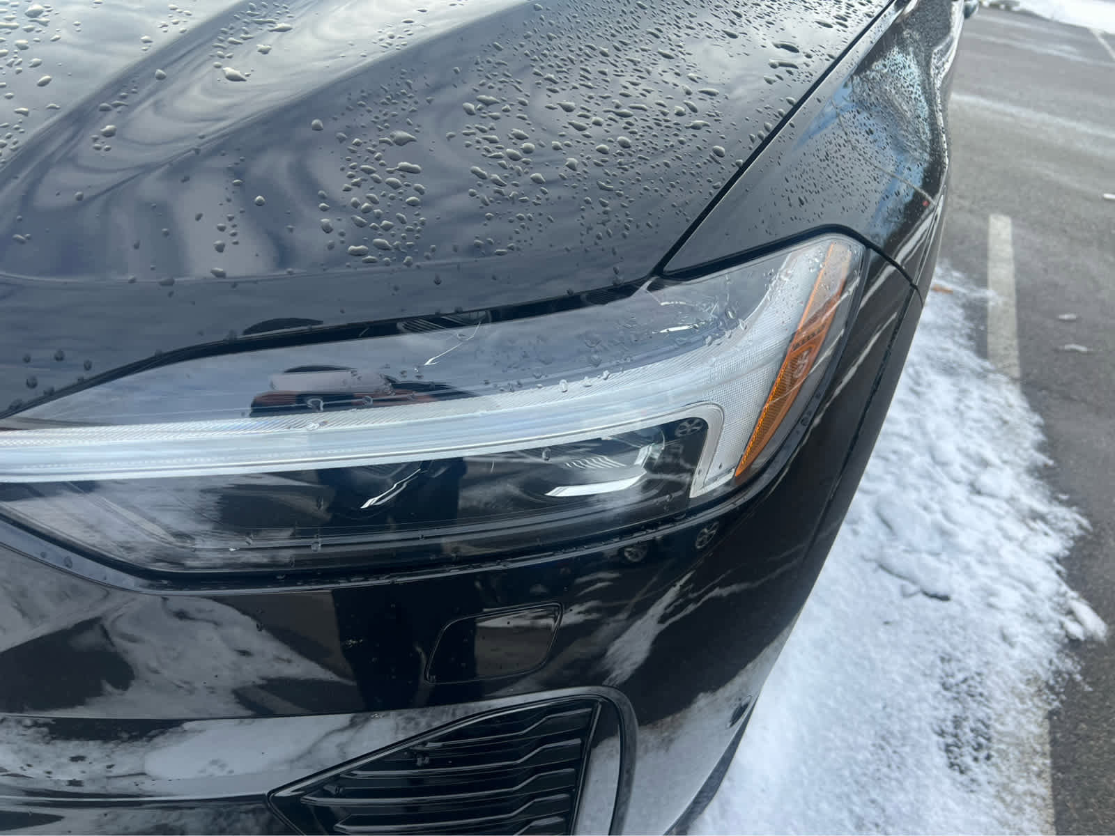 Used 2024 Volvo XC60 B5 Plus image 5