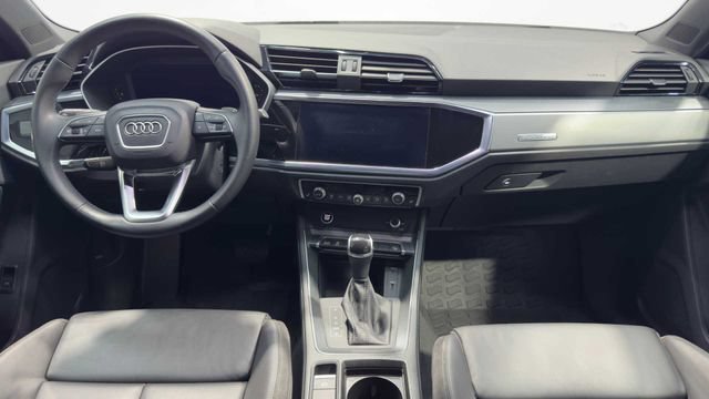 Used 2021 Audi Q3 2.0T Premium w/ Convenience Package AWD/4WD image 17