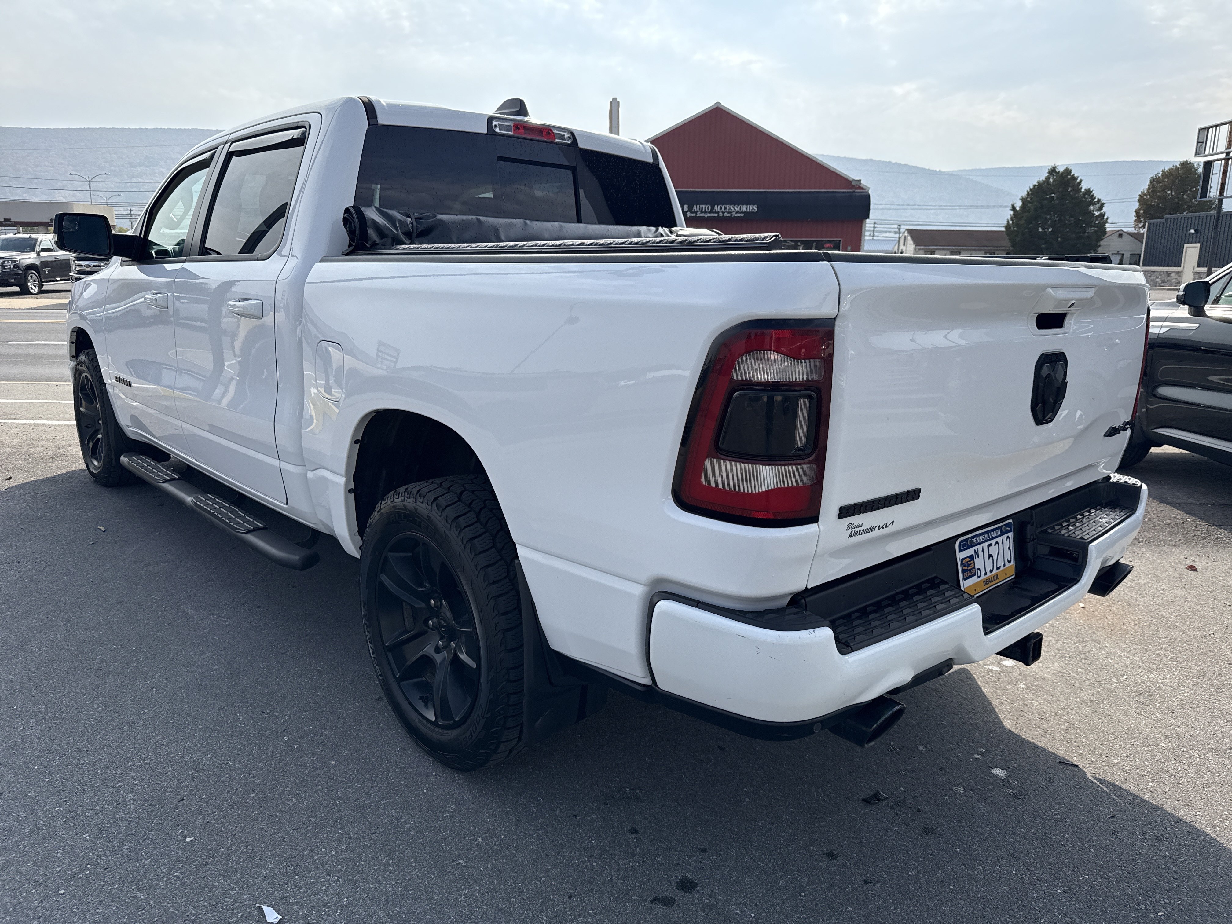 Used 2021 RAM 1500 Big Horn AWD/4WD image 6