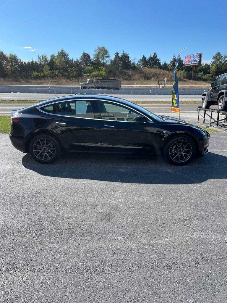 Used 2019 Tesla Model 3 Standard Range Plus RWD image 6
