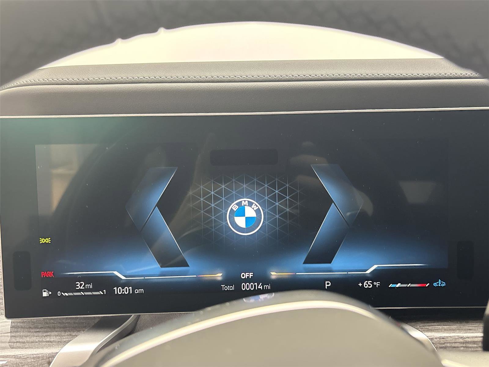 New 2026 BMW 740i xDrive w/ Executive Package image 28
