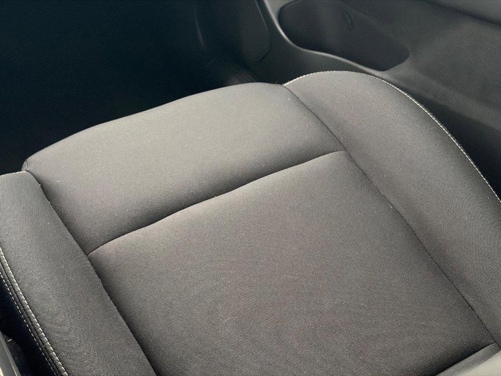 Used 2023 Nissan Rogue S AWD/4WD image 16