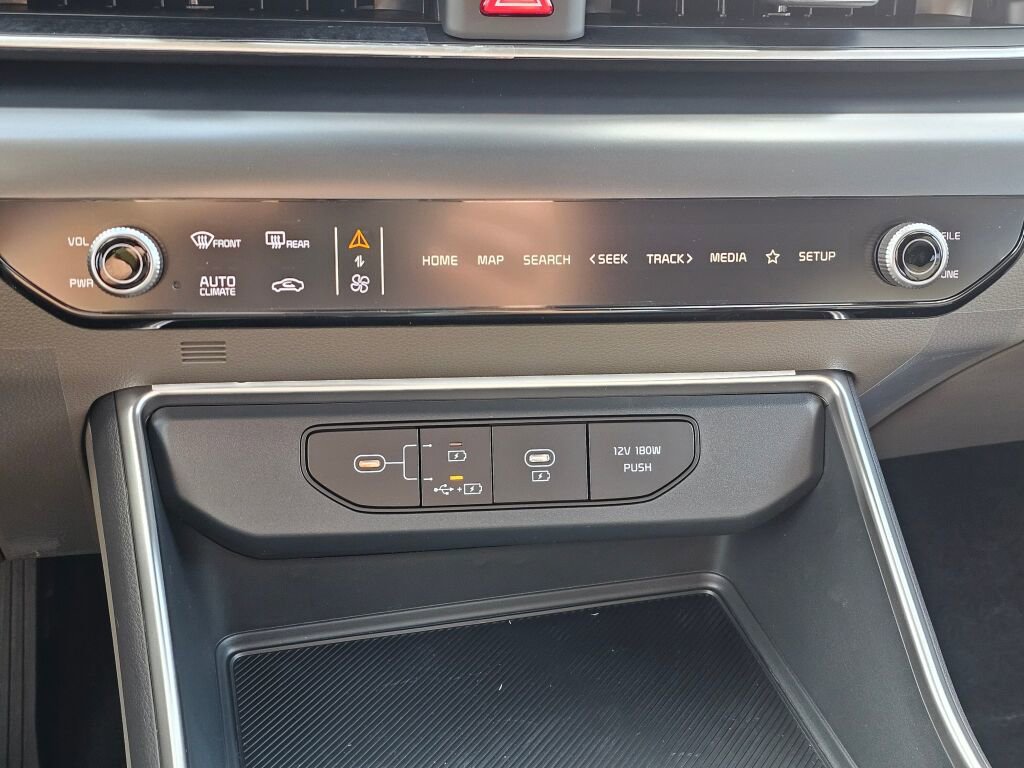 New 2026 Kia Carnival LXS image 16