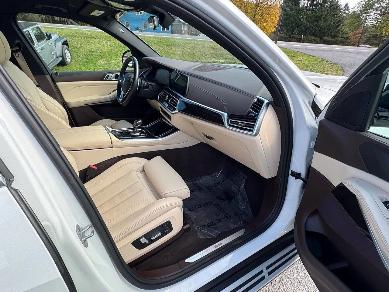 Used 2019 BMW X5 xDrive40i w/ Convenience Package image 19